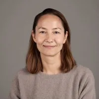 Portrait de Véronique, vente de la maison familiale